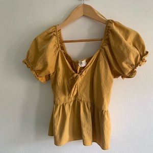 Sienna Sky Peasant top with balloon sleeve